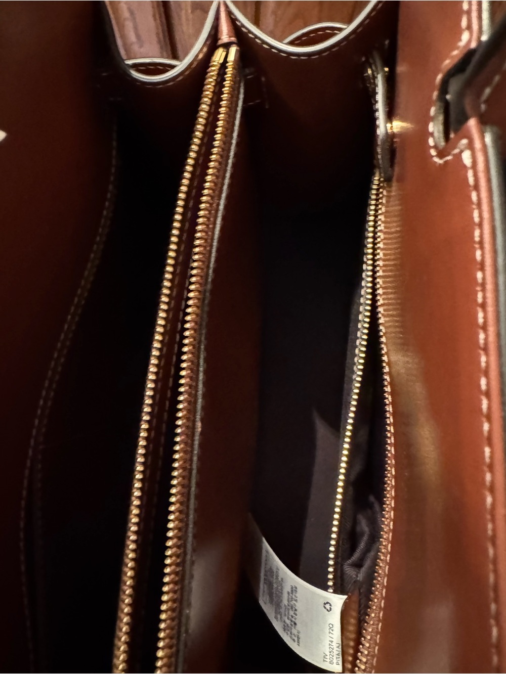 Burberry medium purse - Picture 2 of 2